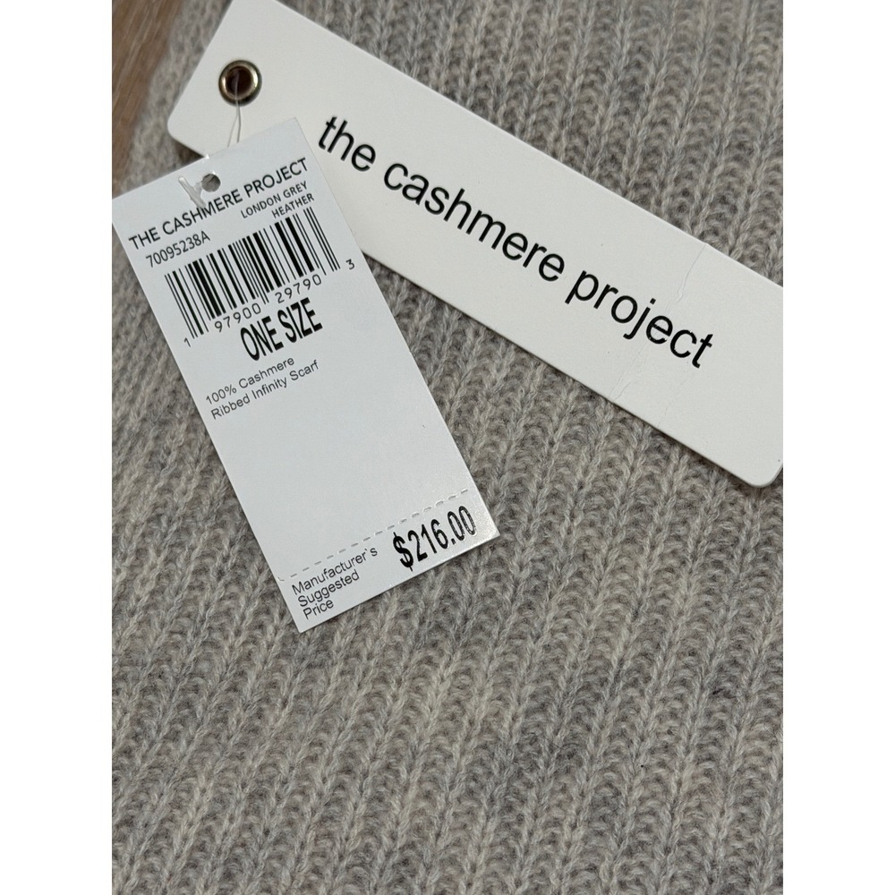 the cashmere project LONDON GREY HEATHER Ribbed Infinity Scarf 100% Cashmere - Picture 5 of 6